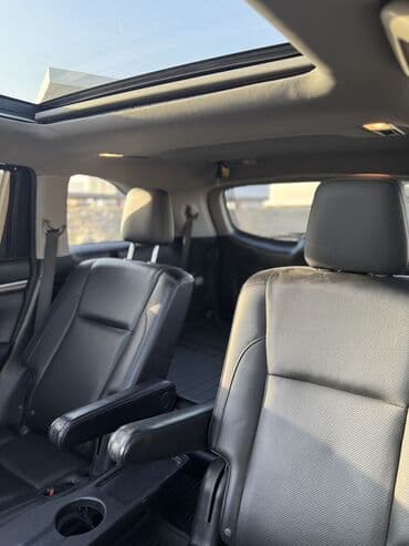 срочно продам авто в связи с переездом: Toyota Highlander: 2015 г., 3.5 л, Автомат, Гибрид, Внедорожник — 11