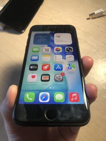 купить айфон 5 se бу: IPhone SE 2020, Б/у, 64 ГБ, Черный, Защитное стекло, Чехол, 80 % — 1