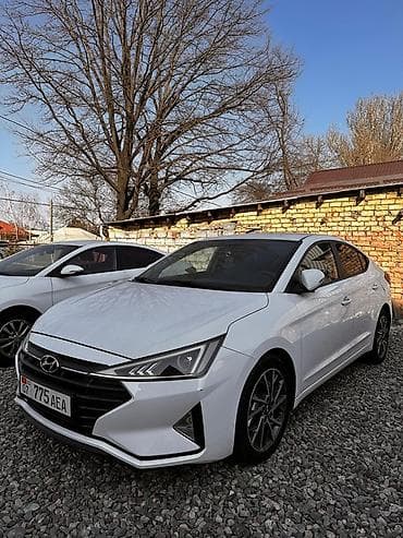 Продажа авто: Hyundai Avante: 2019 г., 1.6 л, Вариатор, Бензин, Седан — 2