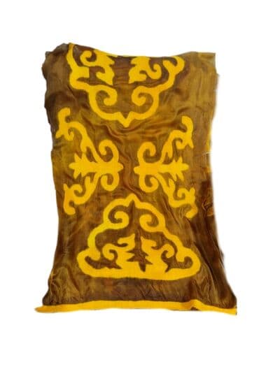 Подарки и сувениры из Кыргызстана: Шелковые шарфы с войлоком ручная работа. Отличный подарок . Цвета