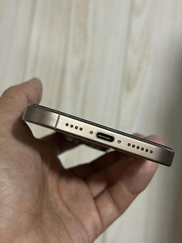 sim: IPhone 16 Pro Max. 256гб, 92% (Titanium) — бежево‑золотистый цвет С — 5