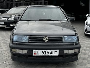Продажа авто: Volkswagen Vento: 1992 г., Седан — 3
