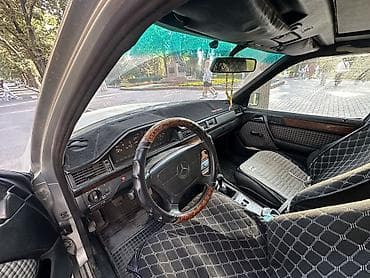 на 124: Mercedes-Benz W124: 1995 г., 2 л, Механика, Дизель, Седан — 4