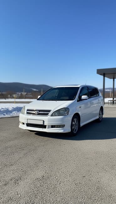 Toyota Ipsum: 2001 г., 2.4 л, Автомат, Бензин, Вэн/Минивэн — 1