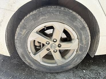 гран туризмо: Kia K5, белый жемчуг седан бизнес-класса Основные характеристики: - — 9