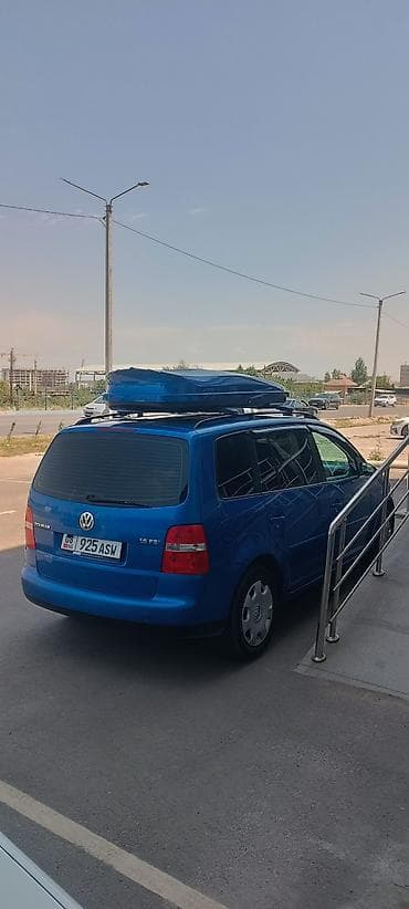 touran: Volkswagen Touran: 2004 г., 1.6 л, Механика, Бензин, Минивэн — 4