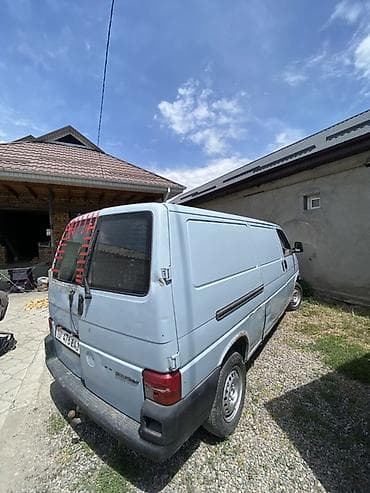 Volkswagen Transporter: 1996 г., 2.5 л, Механика, Бензин, Фургон — 5