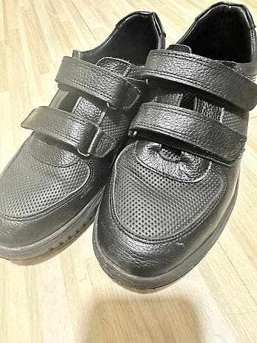 наклейки одежда: Продаю кожаные ботинки с ортопедической стелькой в отличном состоянии — 3