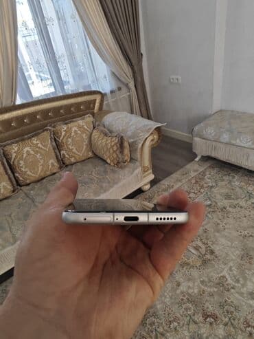 смарт часы мото 360: Huawei Mate 60 Pro, Б/у, 1 ТБ, цвет - Белый, 2 SIM — 4