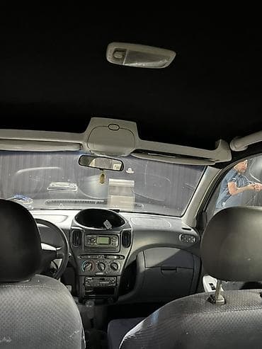 Toyota Verso: 2000 г., Механика, Бензин — 2