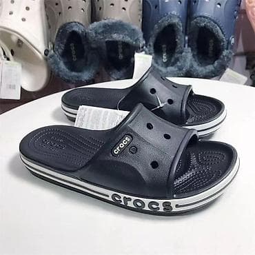 кроксы обувь: Шлёпанцы Crocs Slide - Модель: открытые шлёпанцы с фирменной полосой — 1