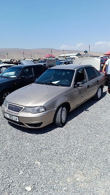 Daewoo Nexia: 2013 г., 1.6 л, Механика, Бензин, Седан