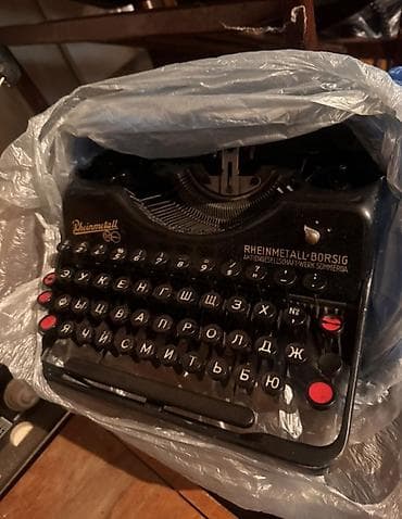 logitech 435: Механические пишущие машинки с кириллической раскладкой. В комплекте — 3
