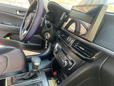 детские кресло для машины: Kia K5: 2017 г., 2 л, Типтроник, Газ, Седан — 9