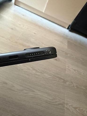 Планшеты: Планшет, Apple, 10" - 11", Wi-Fi, Классический цвет - Черный — 1