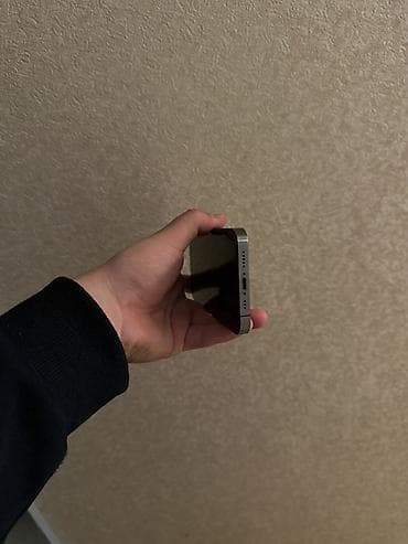 iphone i: IPhone 13 Pro, Б/у, 128 ГБ, Black Titanium — 5