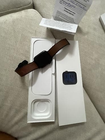 apple watch 6 44mm: Apple Watch SE 3(44 мм), алюминиевый корпус в темном цвете. На фото — — 2