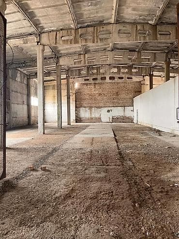 гаражи металлические: Сдаются в аренду сухие складские помещения площадью 155м², 450м² — 7