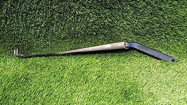 Сальники: Стеклоочиститель передний Е70 178 536 Год 2009 В отличном состоянии — 2