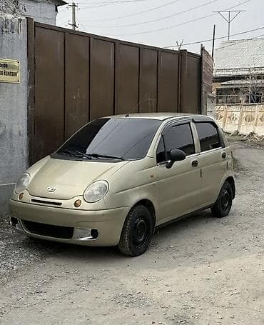 ВАЗ (ЛАДА): ВАЗ (ЛАДА) Priora: 2011 г., Кол менен иштөөчү, Бензин, Седан — 1