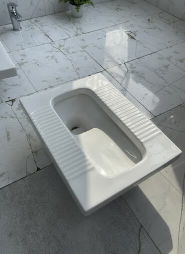 уличный унитаз: Керамический напольный унитаз чаша) - Материал: сантехнический — 1