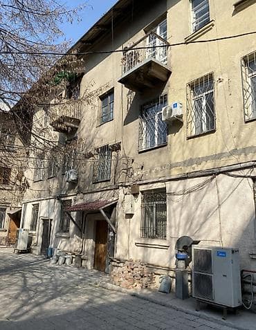 пол дома центр: 2 комнаты, 45 м², Площадь Ала-Тоо Сталинка, 2 этаж, Евроремонт — 1