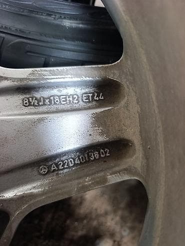 р18 амг: Колеса в сборе 275 / 40 / R 18, Лето, Б/у, Комплект, Легковые, Литые, отверстий - 5 — 8