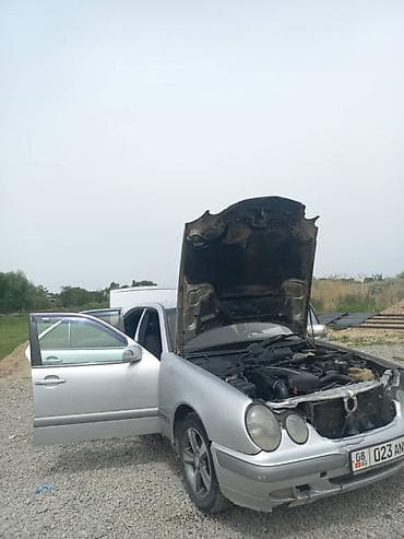 mersedes bens e210: Mercedes-Benz E-Class: 2000 г., 2.2 л, Механика, Дизель, Седан — 9