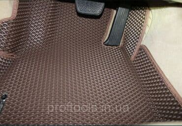 киров: Eva Төшөмөлдөр Салон үчүн Mazda — 1