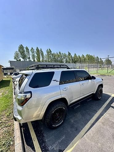 Продажа авто: Toyota 4Runner: 2021 г., 4 л, Автомат, Бензин, Внедорожник — 4