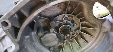 golf: Коробка передач Механика Volkswagen 1994 г., Б/у, Оригинал — 3