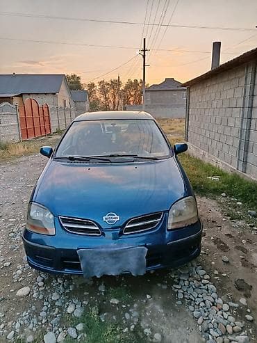 Nissan Almera Tino: 2001 г., 2 л, Вариатор, Бензин, Хэтчбэк — 1