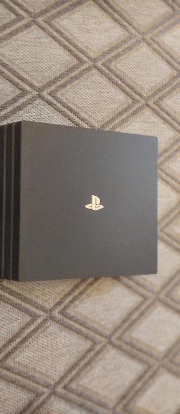 детские приставки playstation 4 pro: PlayStation 4 Pro в хорошем состоянии (черная консоль) + комплект — 6