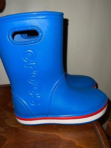 Продаю сапожки Crocs-ОРИГИНАЛ в идеальном состоянии! Размер 35-36!