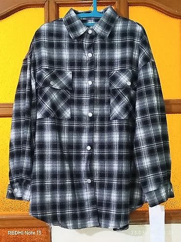 Личные вещи: Клетчатая рубашка-оверсайз в черно‑серо‑белой гамме. Особенности: - — 1