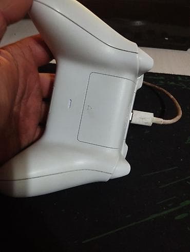 studio display: Беспроводной геймпад Xbox (Series X|S) в белом цвете - Оригинальная — 2