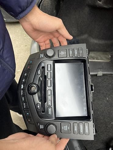 Штатная мультимедийная система (головное устройство) Honda