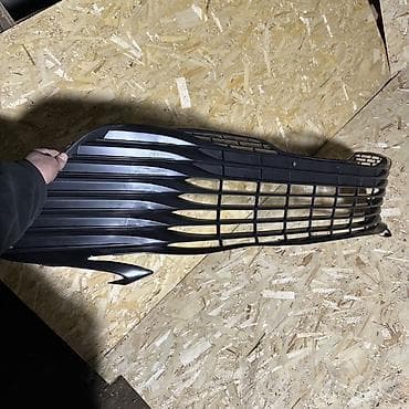 сиденья nexia: Решетка радиатора Toyota — 3