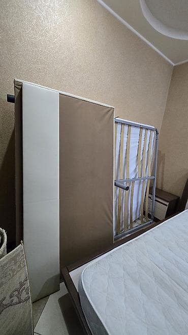 продам мебель б: Спальный гарнитур, Б/у, Двуспальная кровать, Дерево, цвет - Белый — 9