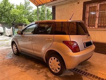 крыло на тайота ист: Toyota Ist: 2003 г., 1.3 л, Автомат, Бензин, Хэтчбэк — 5