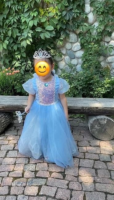 принцессы: Платье в стиле Эльзы Размер 110 см. На 4 - 6 лет. Надевали 1 раз. - — 2