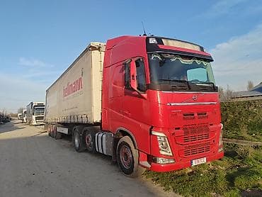 козырек е34: Тягач, Volvo, 2013 г., Тентованный — 3