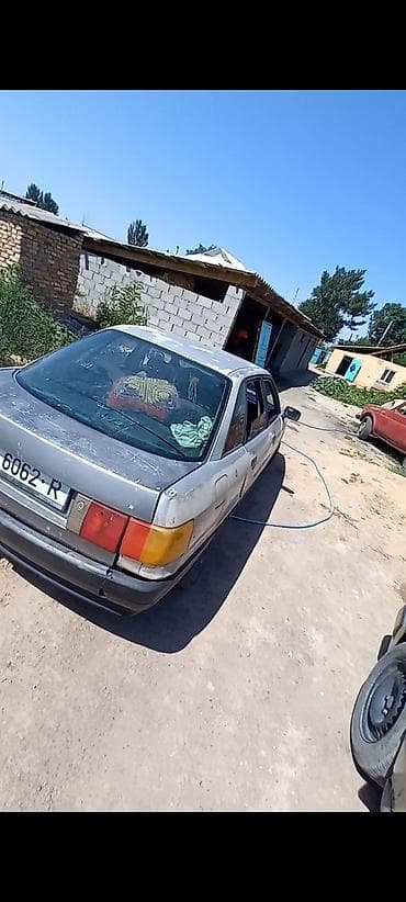 дерево 124: Audi 100: 1990 г., 1.8 л, Механика, Бензин, Седан — 4