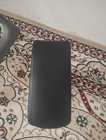 подлокотник на ист: Подлокотник Toyota, цвет - Черный, Б/у, Самовывоз — 3