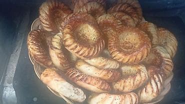 Традиционные лепёшки самса/лепёшки-лепёшки нан (тандырные): румяные, с