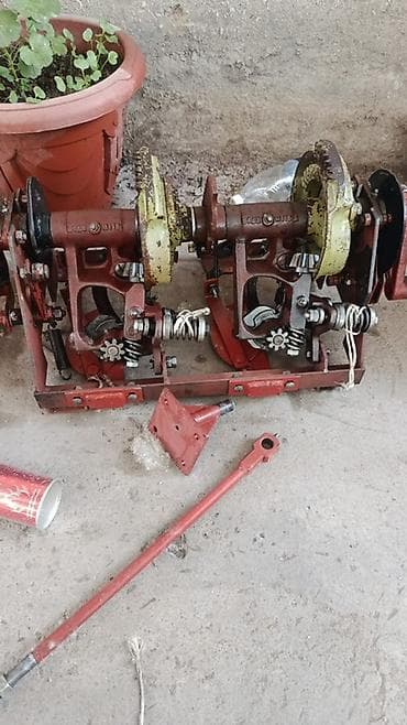 Секционный механизм сеялки (двухрядный узел высева) - Комплект узлов