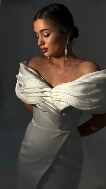 свадебные платья бишкек дордой: 🩵продаю дешево! Шикарное свадебное платье с открытыми плечами и — 8