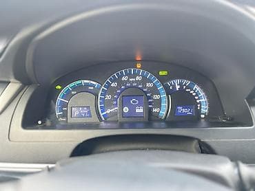 селика: Toyota Camry: 2014 г., 2.5 л, Автомат, Гибрид, Седан — 7