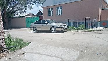 зеркало лофт: Легковой автомобиль седан с аэродинамическим спойлером на крышке — 10