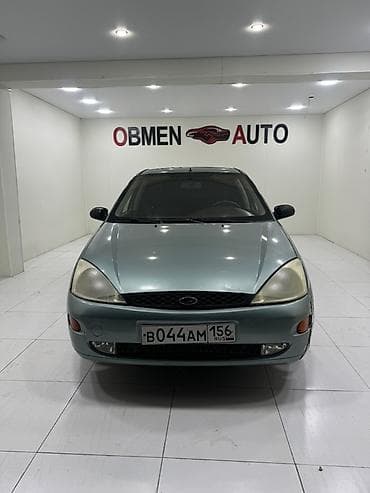 Ford Focus: 2002 г., 1.8 л, Механика, Бензин, Хэтчбэк